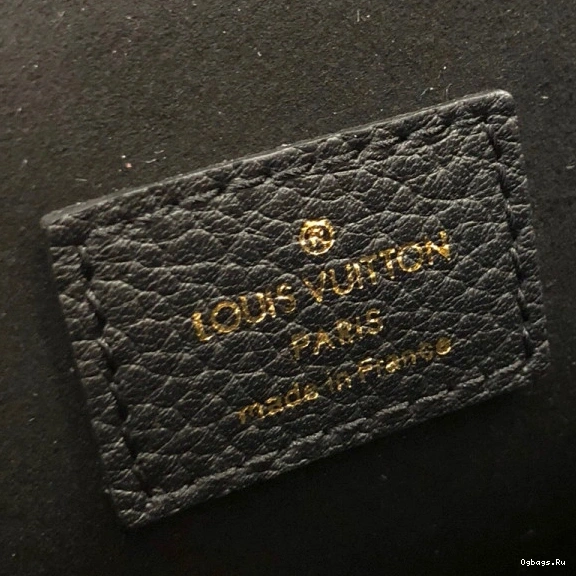Vuitton VICTOIRE Louis 0417